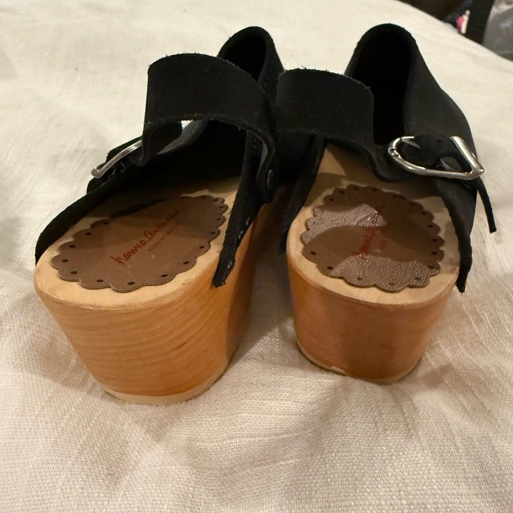 Hanna Andersson Black Slingback Clogs size 32 - Picture 4 of 6